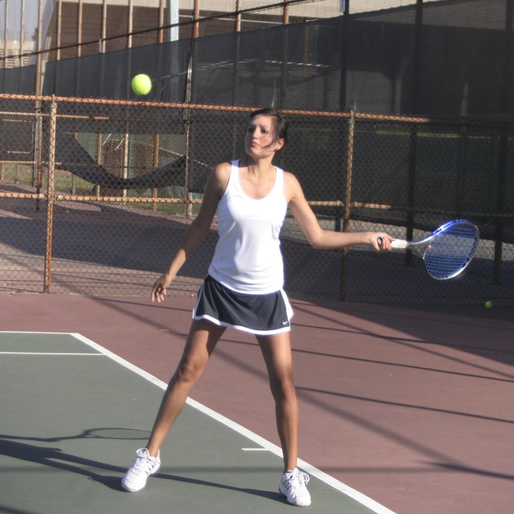 Johnson propels women's tennis to win vs LBCC