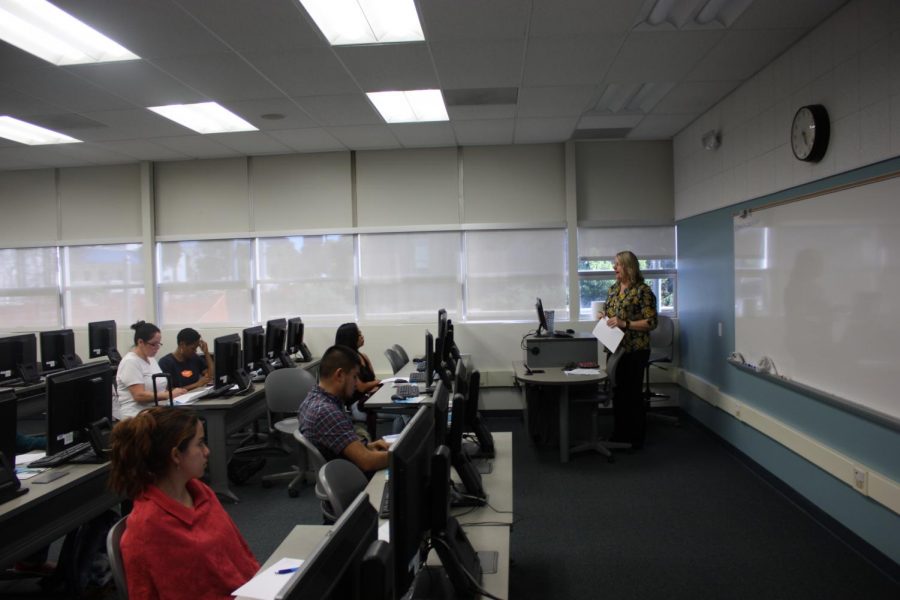 Scholarship Relations Specialist Rachel Samarin gives advice to students who are applying for scholarships. Students are encouraged to take advantage of the scholarships available on Cerritos College Foundation.