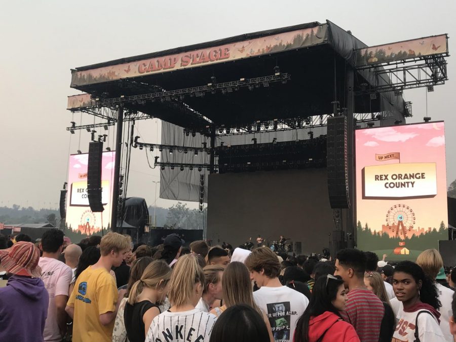 Fans anxiously waiting for upcoming artist, Rex Orange County. Photo credit: Marilyn Parra