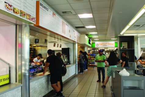 The Cerritos College food court is now home to three new vendors: Perfect Timing; The Grill at La Mesa; and Healthy Blender. The update offers a wider variety of quality food, ranging from Asian cuisine to smoothies. 