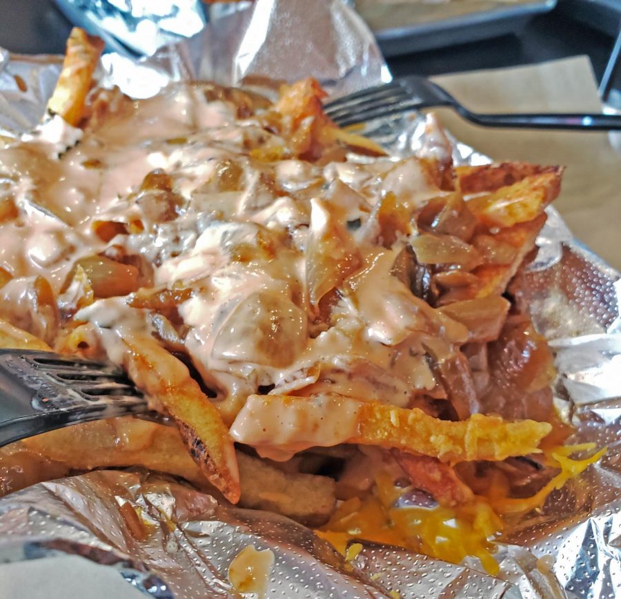 These primate fries are to die for with their grilled onions, thousand island dressing, cheddar cheese and golden potatoes friend to ultimate sublime.