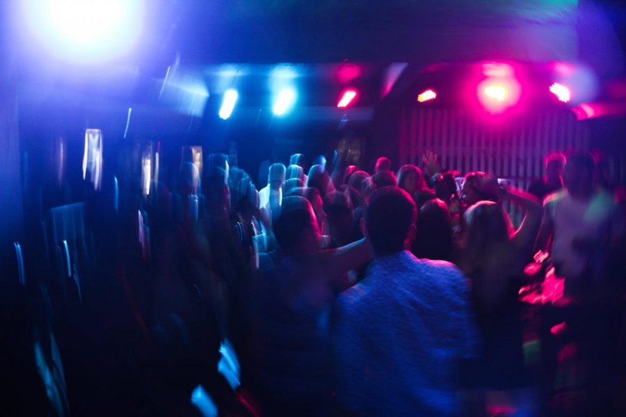 Party drugs are gaining popularity in nightclubs and summer festivals. These drugs can alter your perception and increase your speed in heart rate. Photo credit: Photo by Maurício Mascaro from Pexels