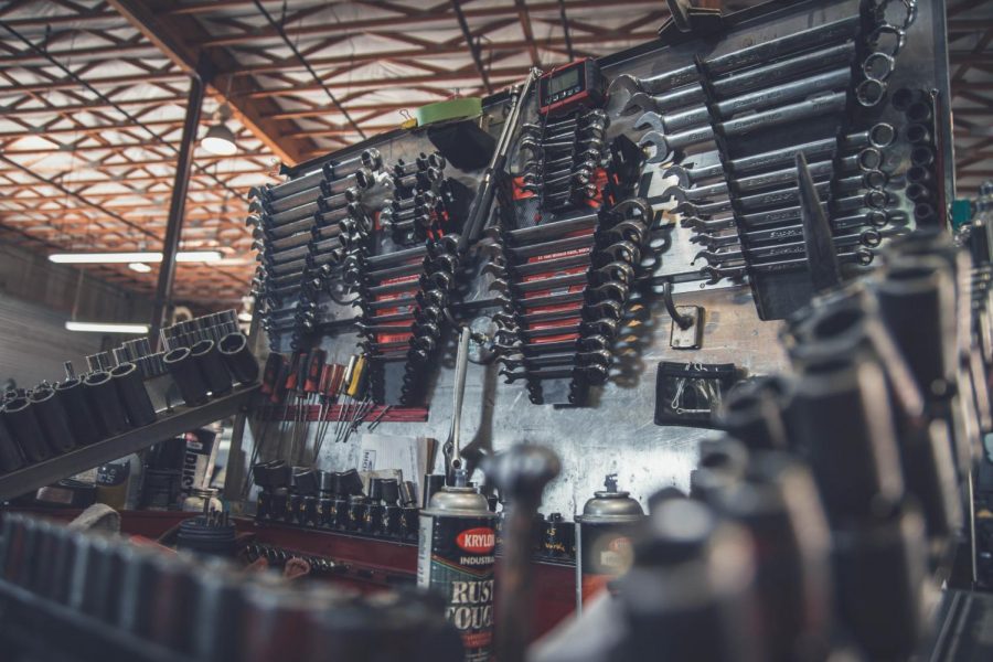 The Automotive Training Program at Cerritos College shifted to online-only classes in Spring 2020. This semester, the program is split into two -- with half of the classes being taught on campus and the other half still remain online-only. Photo credit: Unsplash.com