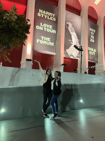 Mona Baig (right) and Chelsea Montefalcon (left) expressed how they had an unforgettable experience seeing Harry Styles at The Forum. Baig said she loved seeing him for the first time, and that the fans were very supportive during the opening act by Jenny Lewis.