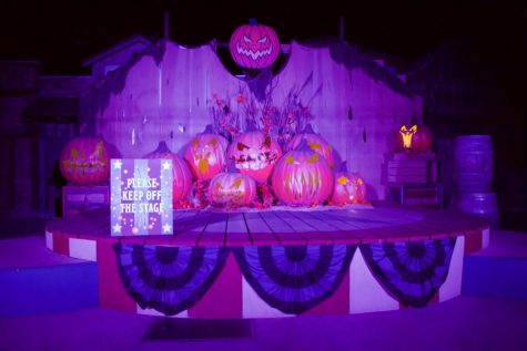 Knotts Scary Farm 2022 Ghost Town stage decorated with frightening jack o lanterns on Sept. 22.