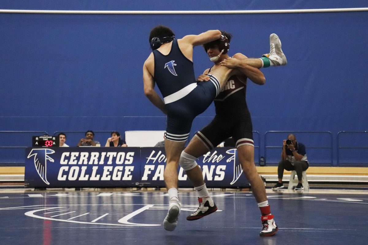 Cerritos+mens+wrestling+struggles+against+Mt.+Sac%2C+the+top+ranked+team+in+the+state+at+the+community+college+level.