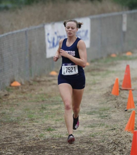 No. 7521 Megan Feitz running against Coach Downey Cross Country Classic on Fri. Sep. 29 in San Diego.